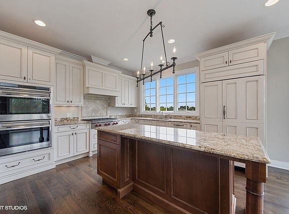 5th image of 502 Hannah Ln