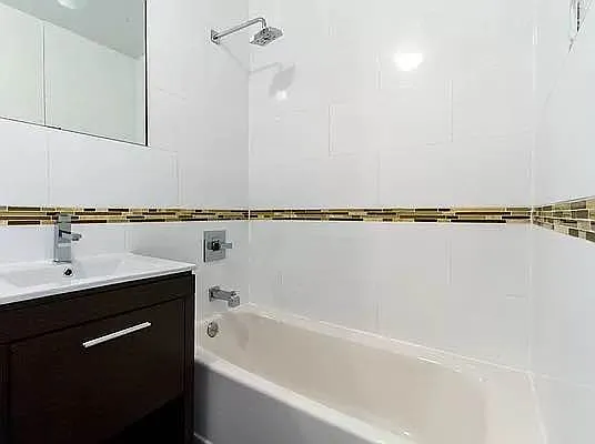 Rented by EXR | media 24