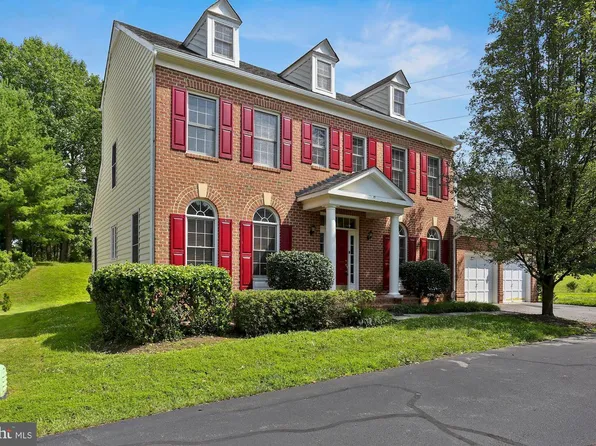 8927 Falls Farm Dr, Potomac, MD 20854