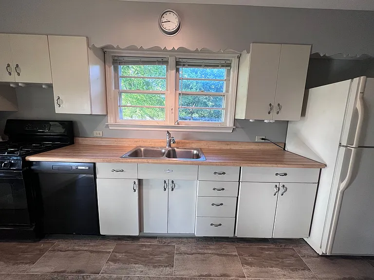 7690 Fase St SE — Photo 7