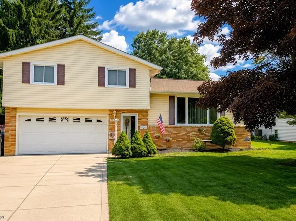 32703 Arlesford Dr, Solon, OH 44139