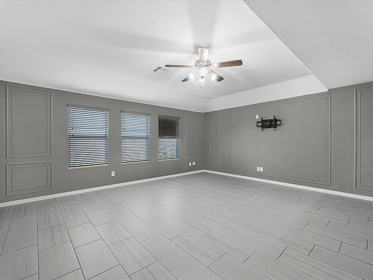 2606 Zephyr Ln — Photo 4