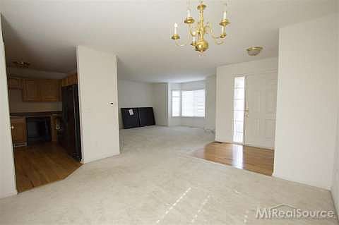 3rd image of 1513 Anne Dr #1