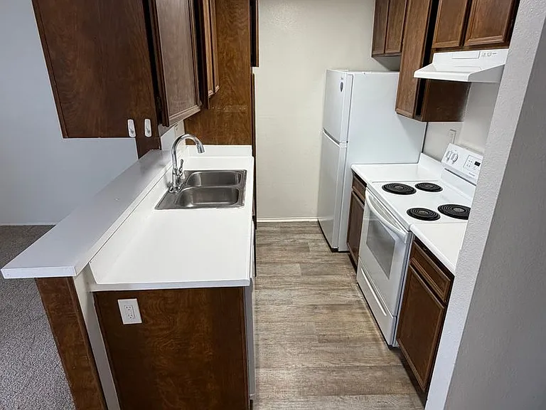 4423 Menlo Ave — Photo 4