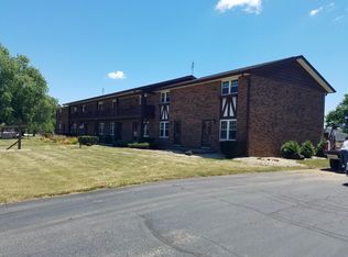 170 E Queenwood St #6, Morton, IL 61550