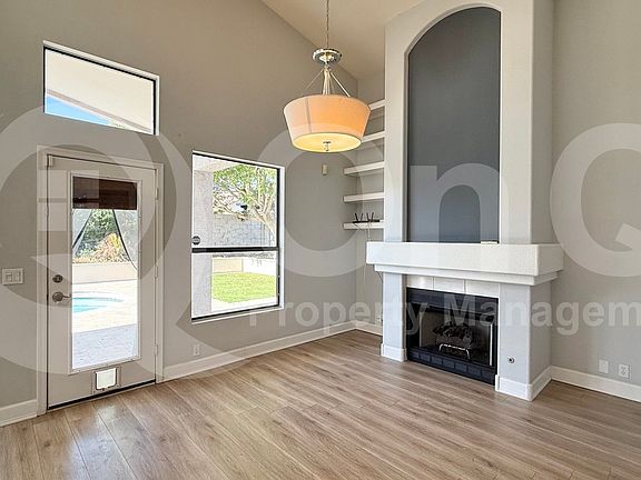 4th image of 4028 W Blackhawk Dr