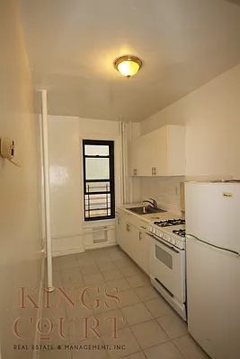 Rented by Kings Court Real Estate | media 7