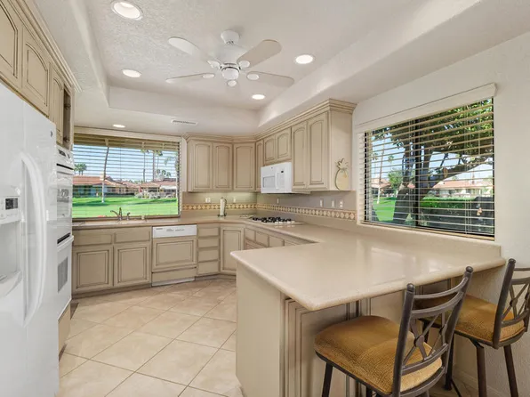322 Villena Way, Palm Desert, CA 92260