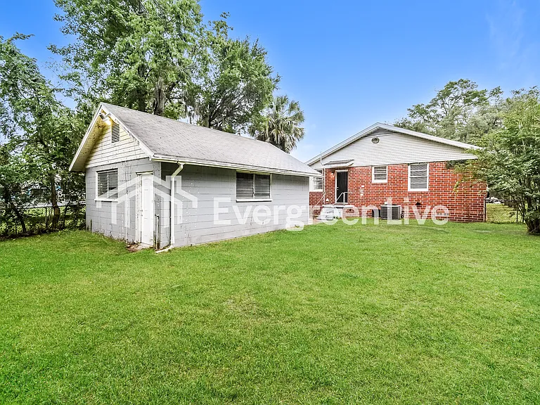 6532 Perry St — Photo 11
