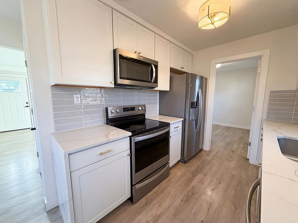 【あばぶです】 5918 Zenith Ave N, Brooklyn Center, MN 55429 | Zillow