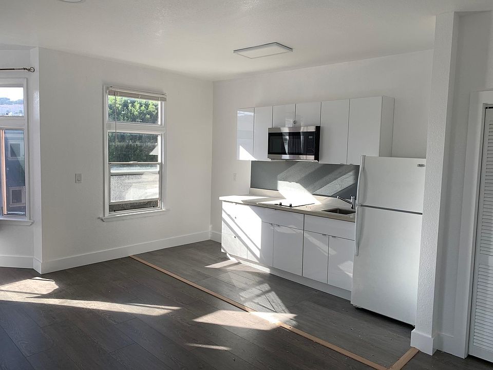 1st image of 389 Guerrero St APT 7
