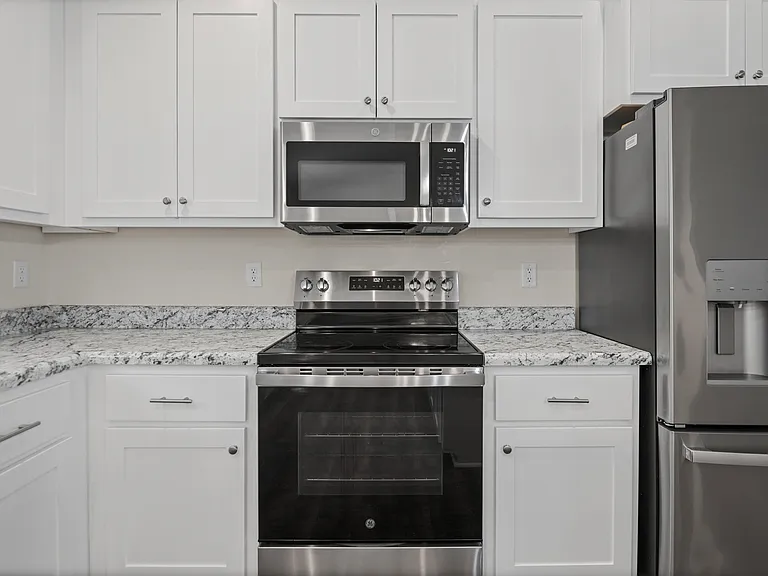 3867 Perthshire Ln — Photo 40
