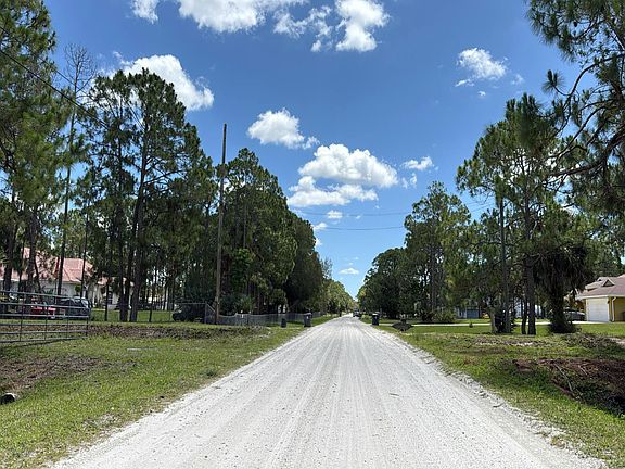 4th image of 17269 71st Ln N