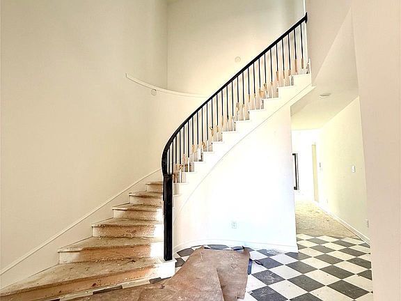 3rd image of 11411 Rocky Desert Hills Ln