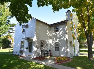 5601 Azalea Ct, Greendale, WI 53129