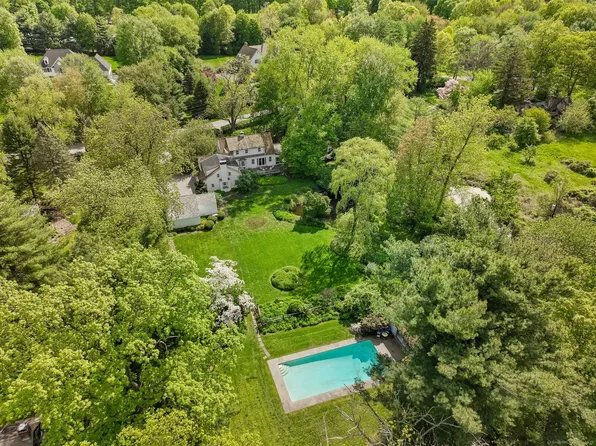 167 Skunk Lane, Wilton, CT 06897