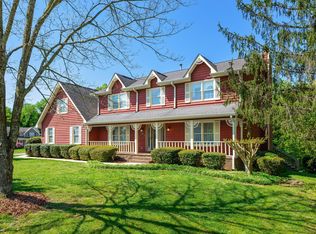 1905 Woods View Ct, Hixson, TN 37343