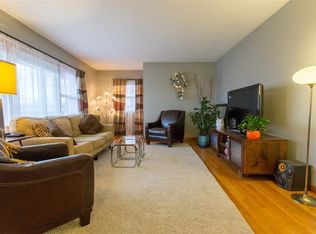 1011 Kane St, Dubuque, IA 52001