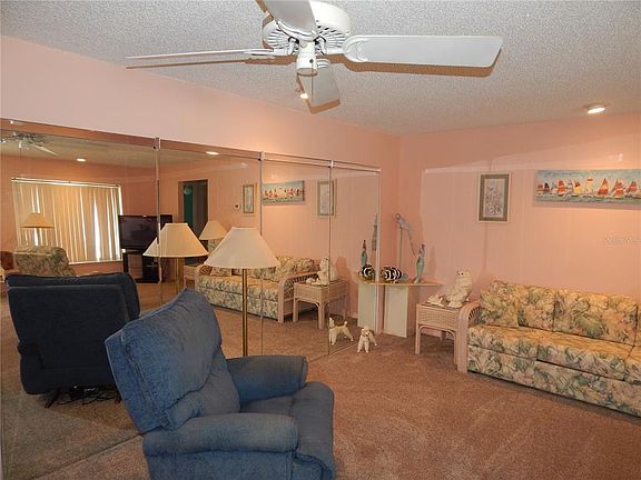 4th image of 10640 Deergrass Ln