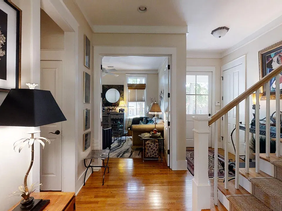 136 Wappoo Creek Dr