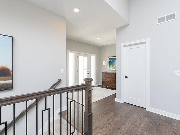 5th image of 9114 Woods Cir