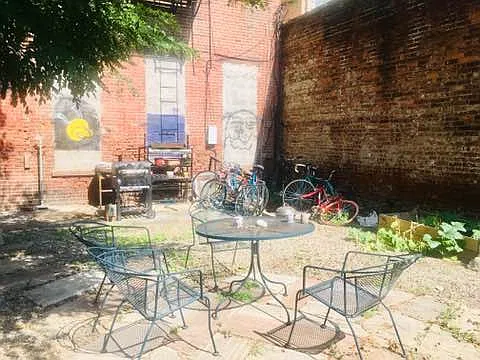 751 Manhattan Ave #2R — Photo 11