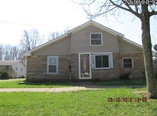 222 E Hamilton St, Wellington, OH