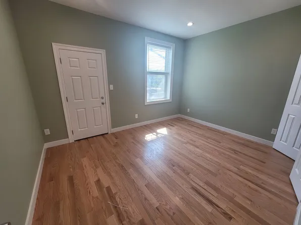 2931 N Calvert St, Baltimore, MD 21218