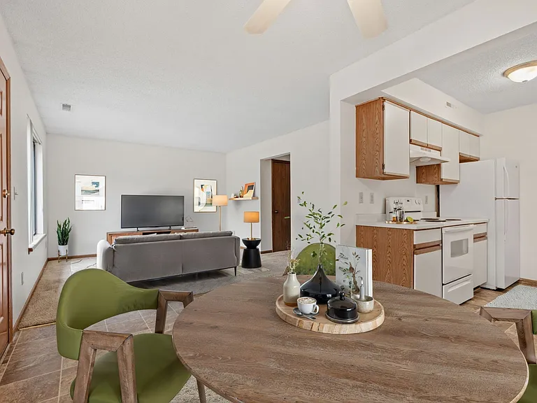 Zumbro - 2 Bed / 1 Bath - 920 Sq.Ft.