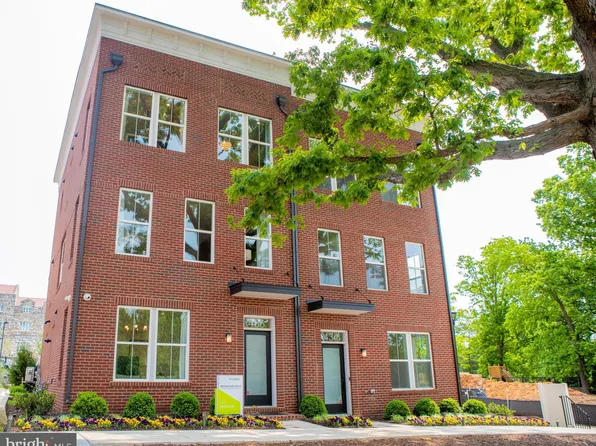 452 Altezza Dr NE, Washington, DC 20017