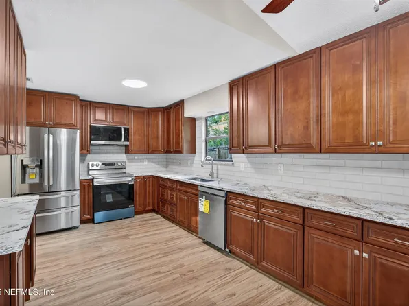 2216 KENSINGTON Lane, Orange Park, FL 32073