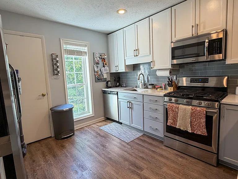9937 Oakton Terrace Rd — Photo 9