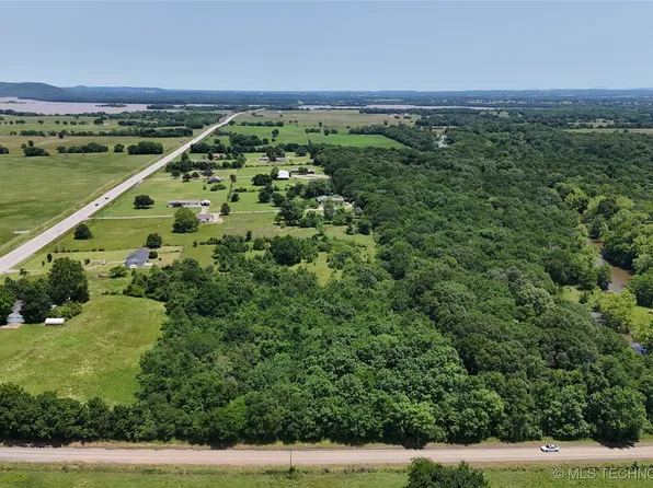 S 4500th Rd, Stigler, OK 74462