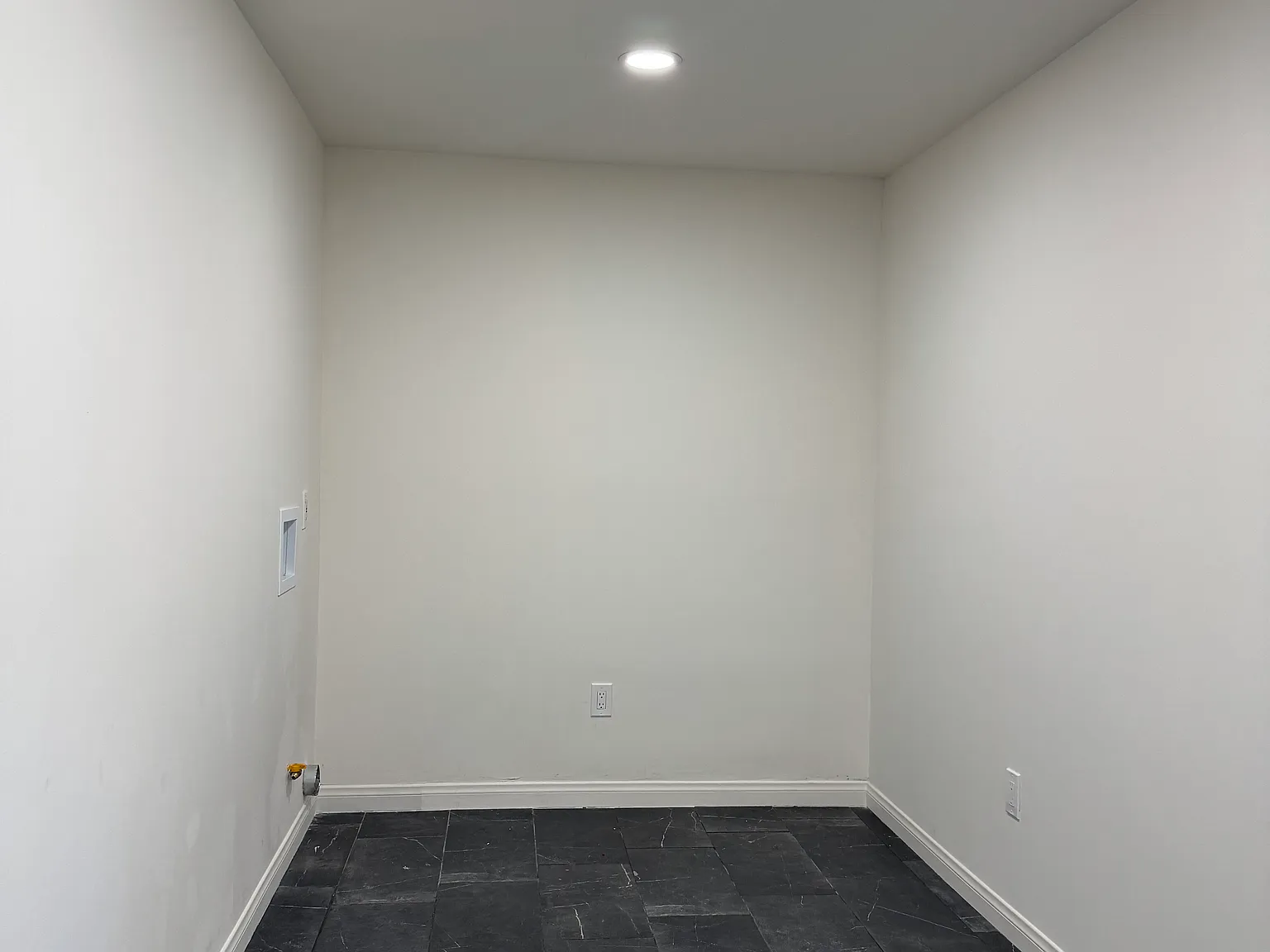 3 bed, 1700 sqft, $3,400 — Photo 2