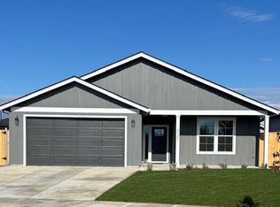 3731 Ford Dr, Medford, OR