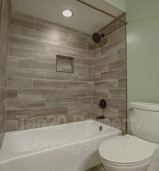 5827 Gene Ave — Photo 9