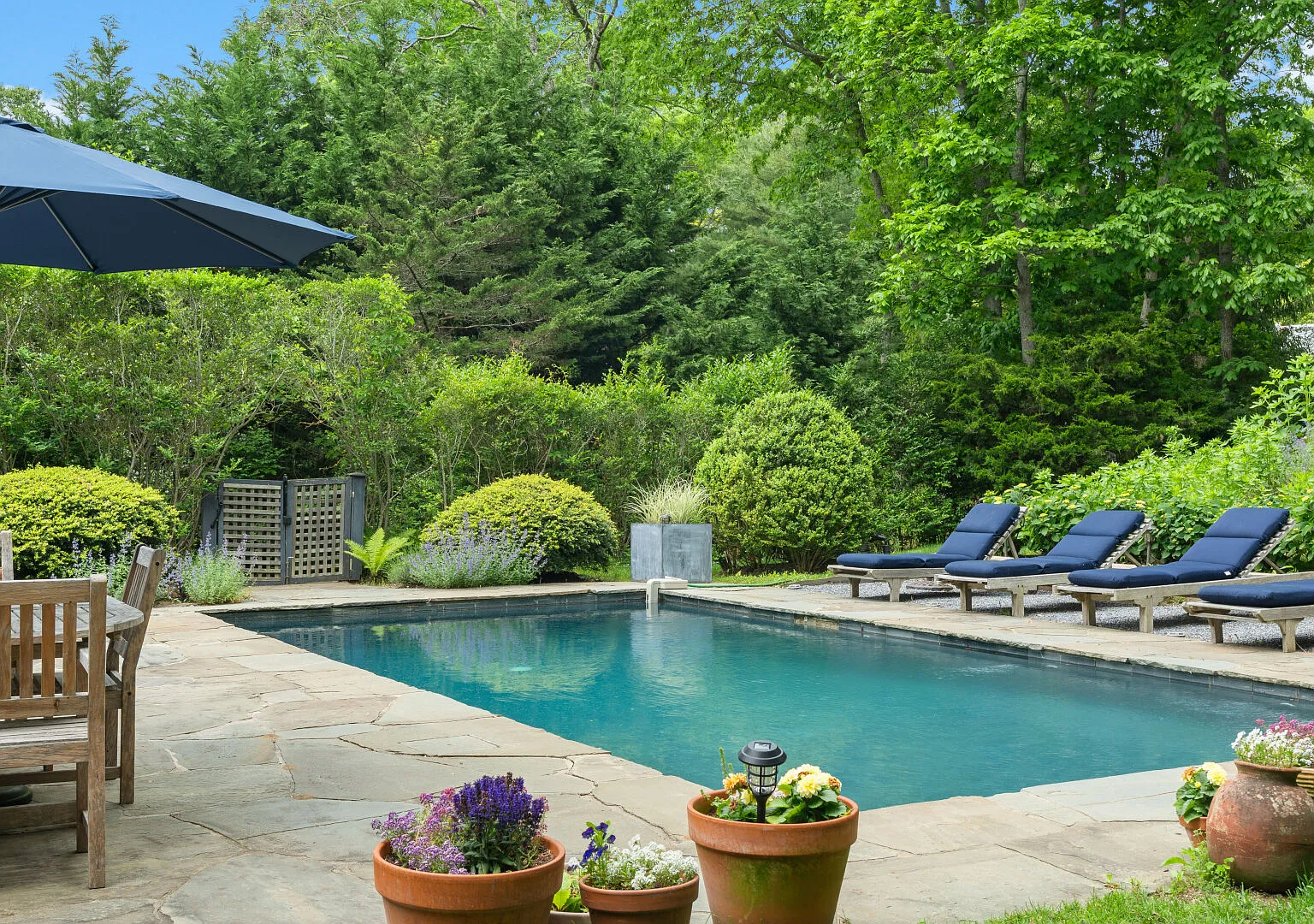 Cozy Southampton Home with Private Pool, Outdoor Dining — Photo 3