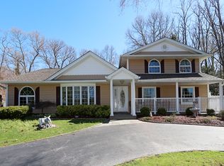 48 Heights Rd, Northport, NY 11768