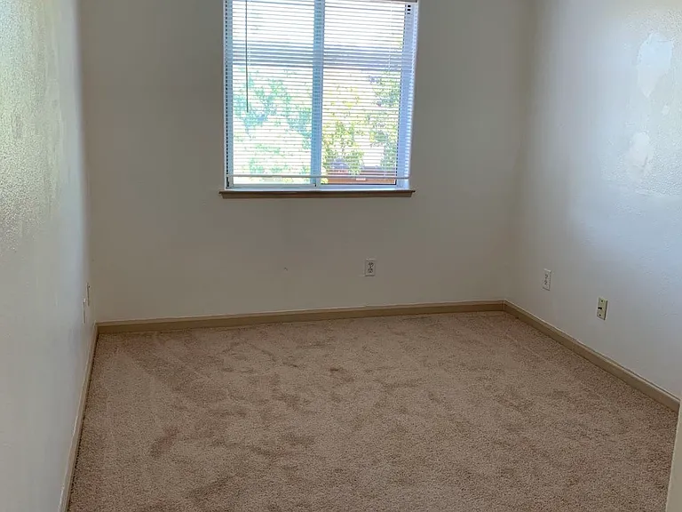 1102 Panoche Ct — Photo 6