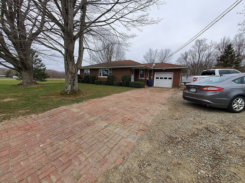 9345 Lake Pleasant Rd, Erie, PA 16509 Zillow