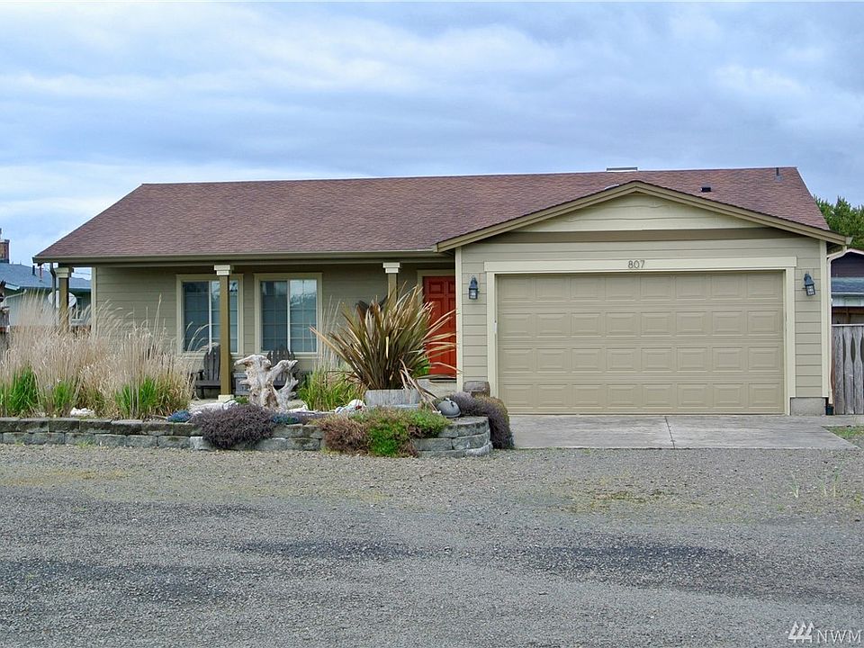 1st image of 807 324th Pl