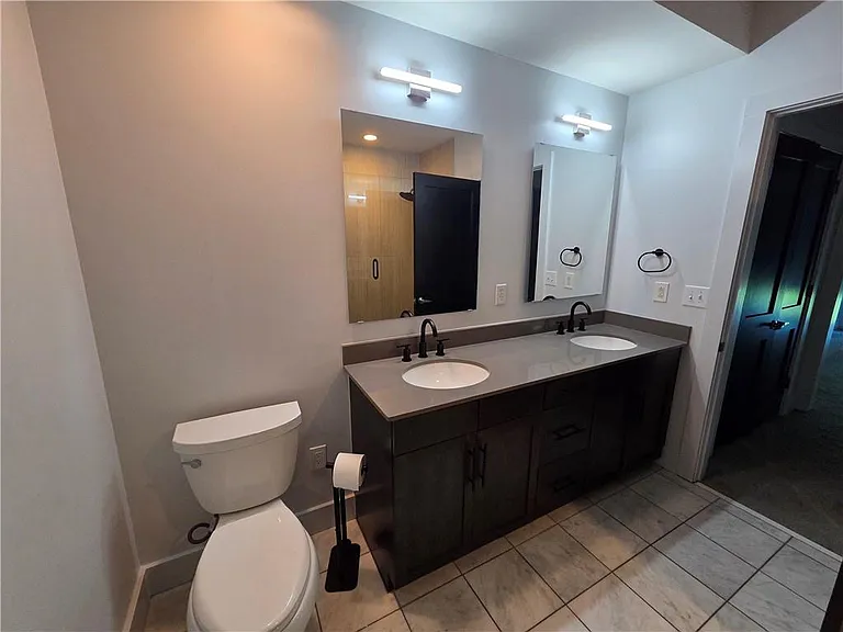 1100 Howell Mill Rd NW #304 — Photo 9