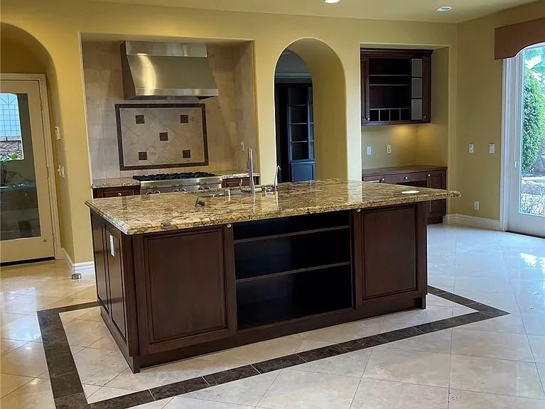 57 Shady Ln — Photo 3