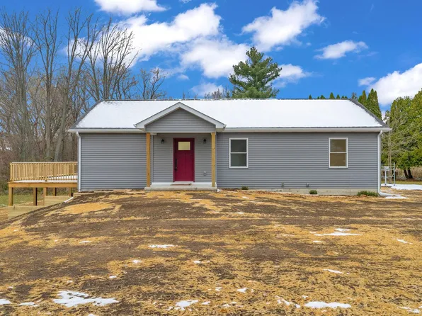 495 N Church Rd, Carsonville, MI 48419