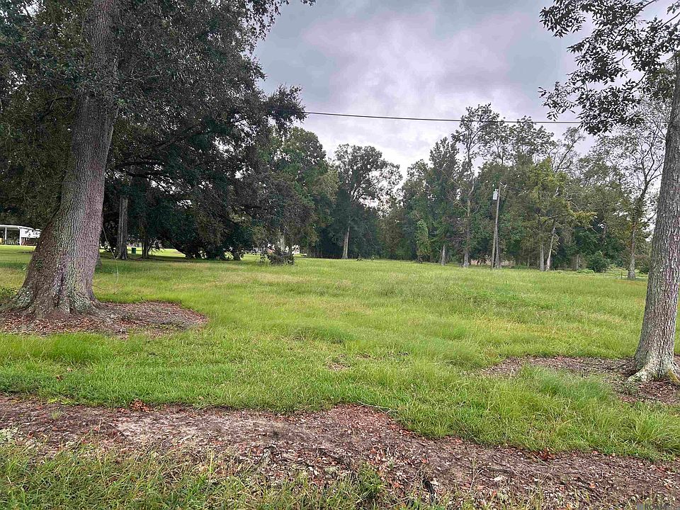 1st image of Clouatre Rd