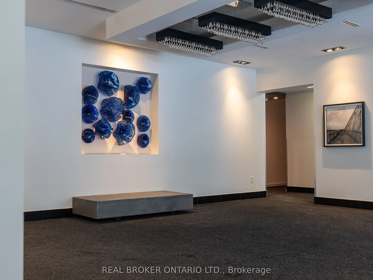 1 bed, $2,050 — Photo 2