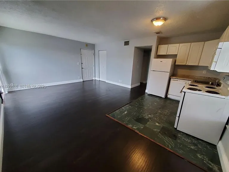 3006 Coral Ridge Dr #210B — Photo 6