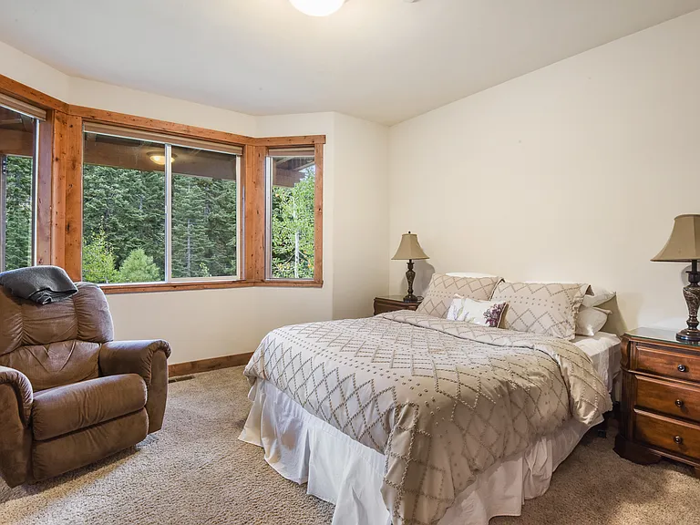 1175 Statford Way — Photo 25
