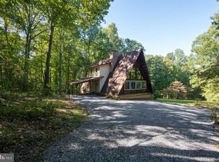 9396 Mountjoy Rd, Marshall, VA 20115