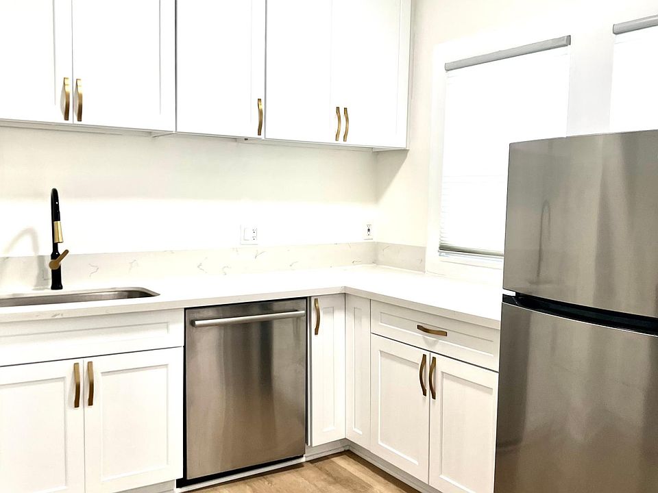 1st image of 2303 E 7th St #7